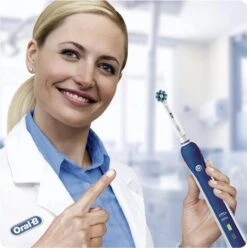 Oral B Oral-B Pro 2 2700 CrossAction - Elektrische Tandenborstel - Blauw, Wit 20 Oral B Oral-B Pro 2 2700 CrossAction - Elektrische Tandenborstel - Blauw, Wit -Oral B 1197x1200 3