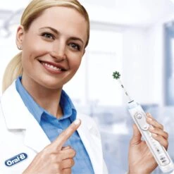 Oral B Oral-B CrossAction - Met CleanMaximiser-technologie - Opzetborstels - 10 Stuks - Brievenbusverpakking -Oral B 1198x1200 63