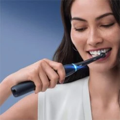 Oral B Oral-B IO 8n - Elektrische Tandenborstel - Zwart 29 Oral B Oral-B IO 8n - Elektrische Tandenborstel - Zwart -Oral B 1200x1200 166