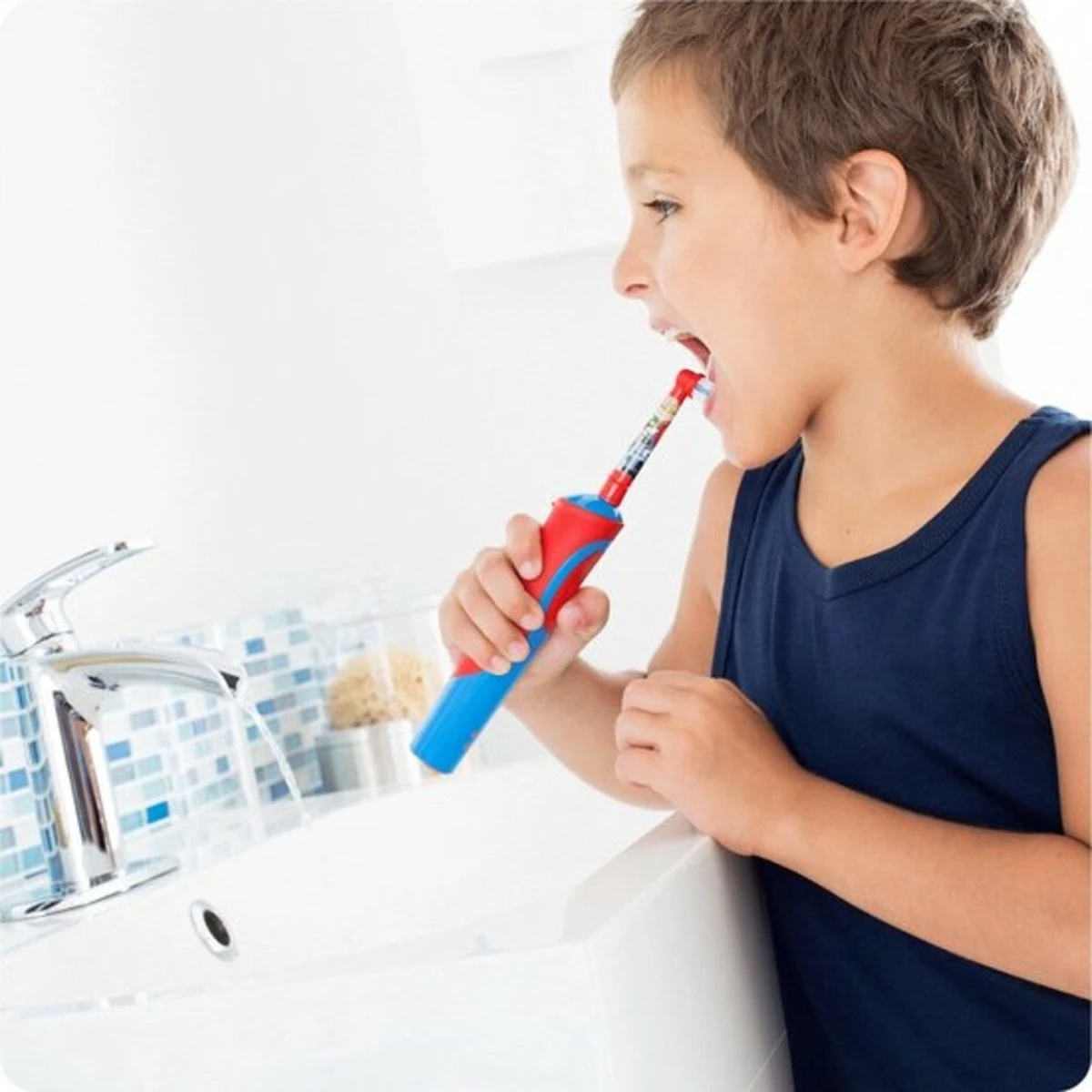 Oral B Oral-B Vitality Star Wars - Elektrische Tandenborstel Voor Kinderen 7 Oral B Oral-B Vitality Star Wars - Elektrische Tandenborstel Voor Kinderen - Afbeelding 5